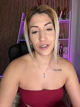 sofiah  online show from January 11, 4:58 pm