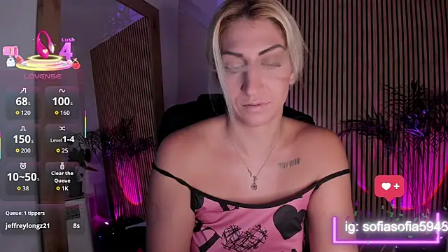 sofiah  online show from October 16, 5:49 am