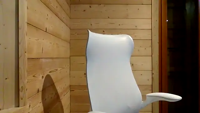 Snapshot of Madame_Callie chatting on December 1, 3:57 pm Madame Callie online show from December 1, 3:57 pm