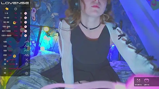 Snapshot of RubyLynxx chatting on March 2, 3:19 pm RubyLynxx online show from March 2, 3:19 pm