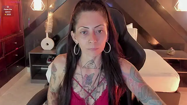 dark gotica online show from February 17, 7:11 pm