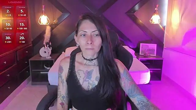 dark gotica online show from November 7, 7:07 pm