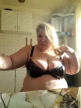 AriannaMilf online show from December 18, 9:36 am