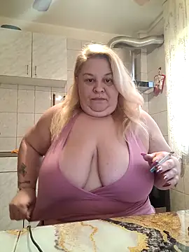 AriannaMilf online show from October 8, 5:53 am