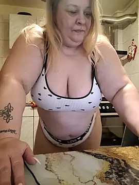 AriannaMilf online show from January 14, 11:19 pm