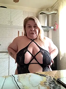 AriannaMilf online show from November 6, 9:13 am