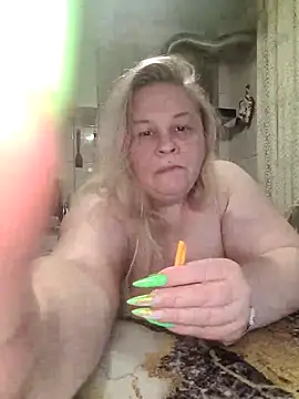Snapshot of AriannaMilf chatting on May 16, 6:29 pm AriannaMilf online show from May 16, 6:29 pm