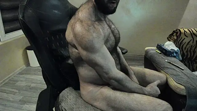 Hugealphabeast online show from December 25, 7:13 pm