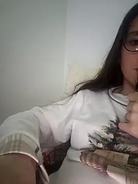 bruna safadinhaa online show from April 14, 3:50 pm