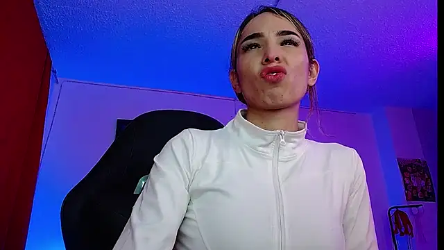 Snapshot of Niky_777 chatting on October 15, 11:46 pm Niky 777 online show from October 15, 11:46 pm
