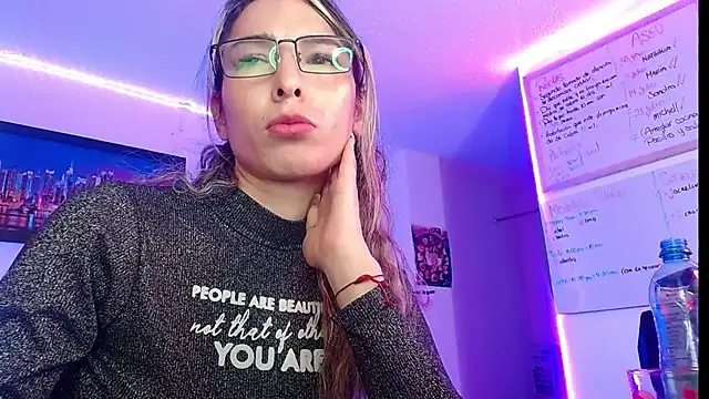 Snapshot of Niky_777 chatting on September 19, 12:03 am Niky 777 online show from September 19, 12:03 am