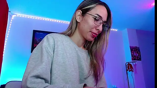 Snapshot of Niky_777 chatting on September 29, 6:13 pm Niky 777 online show from September 29, 6:13 pm
