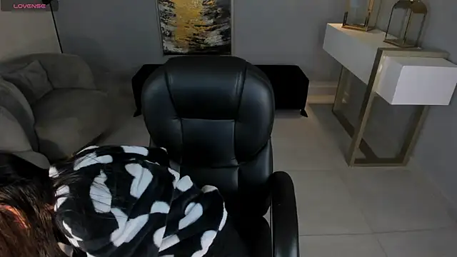 AlessiaCorleone  online show from February 25, 11:15 pm