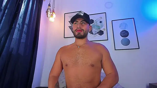 Snapshot of Juan_Castano chatting on February 3, 1:51 pm Juan Castano online show from February 3, 1:51 pm