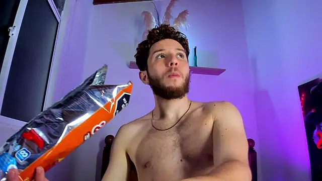 Juan Castano online show from November 18, 7:00 am