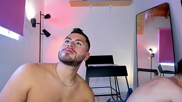 Juan Castano online show from January 12, 3:30 pm