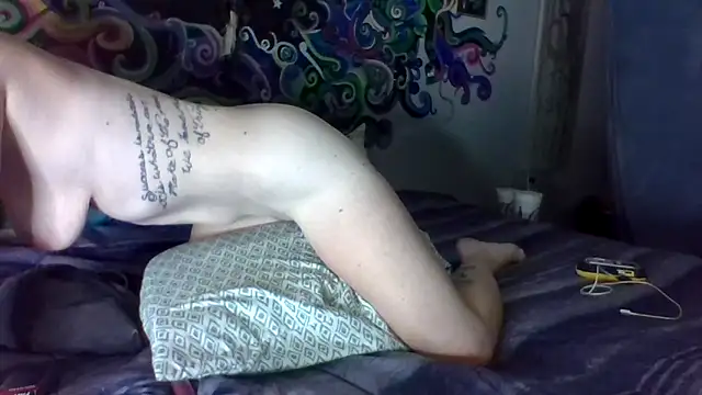 4EyedSluttyGinger online show from September 9, 8:57 am