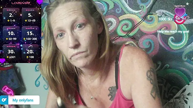 4EyedSluttyGinger online show from October 13, 9:27 pm