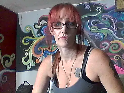 4EyedSluttyGinger online show from May 8, 10:57 pm