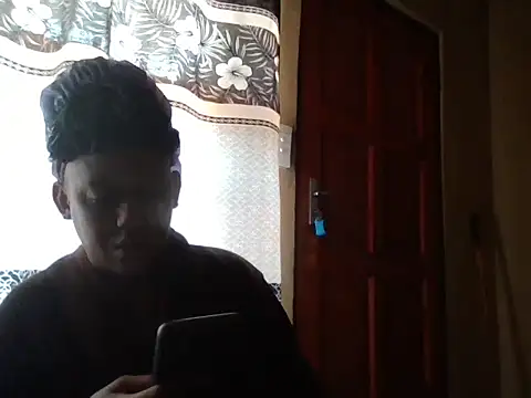 Snapshot of ShooingBunch chatting on October 13, 8:27 am ShooingBunch online show from October 13, 8:27 am