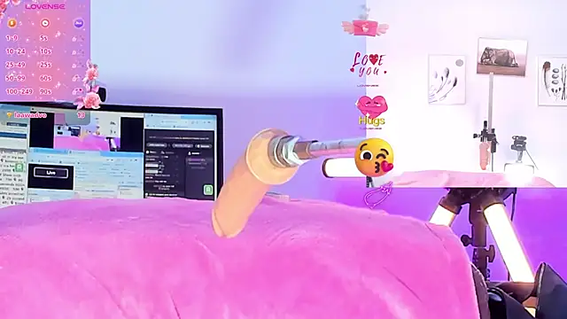 jasllyferrer online show from January 16, 12:45 am