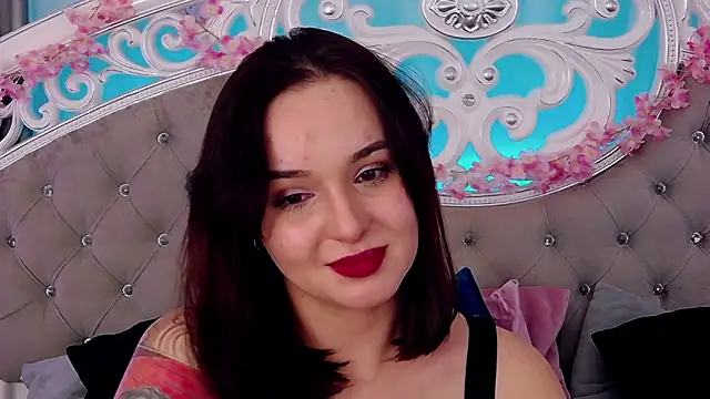 MeIisaLove online show from February 26, 7:25 pm