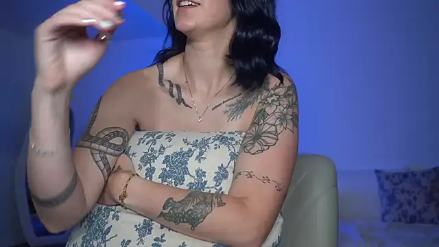 Snapshot of greydesire chatting on October 10, 2:07 pm greydesire online show from October 10, 2:07 pm