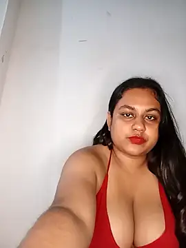 bumblebeegirl online show from March 22, 4:52 pm