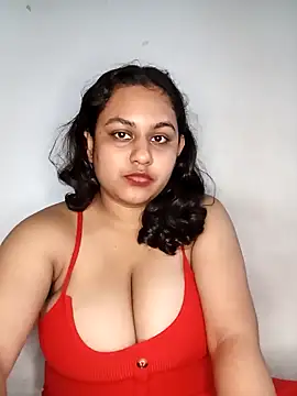 bumblebeegirl online show from February 2, 10:49 pm