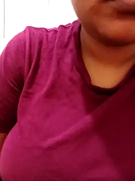 bumblebeegirl online show from September 17, 11:34 am