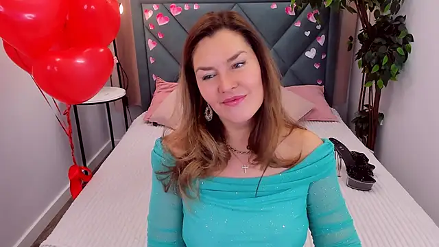 Adele Russo online show from February 14, 4:09 pm