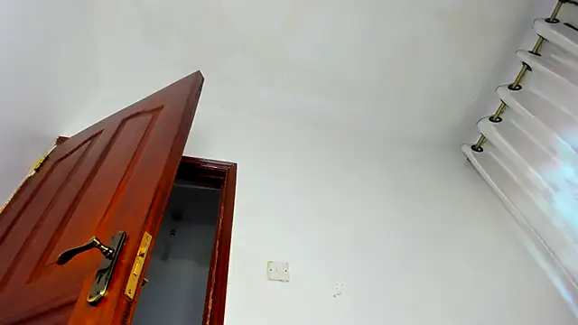 Z-O-E-Y online show from December 5, 11:31 am