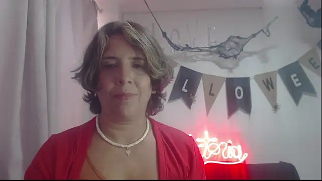 Victoria meester online show from October 3, 8:21 pm