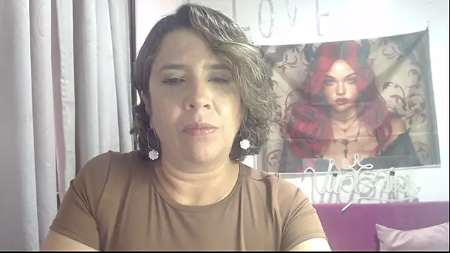 Victoria meester online show from December 3, 9:03 pm