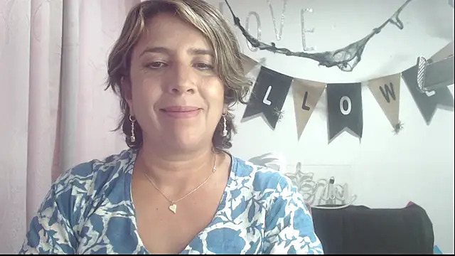 Victoria meester online show from October 7, 9:05 pm