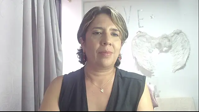 Victoria meester online show from September 22, 8:15 pm