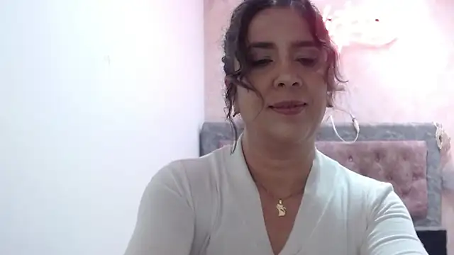 Snapshot of Victoria_meester chatting on June 17, 1:54 pm Victoria meester online show from June 17, 1:54 pm