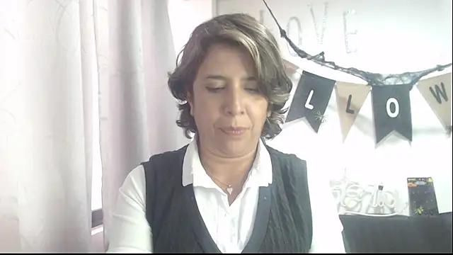 Victoria meester online show from October 15, 8:28 pm