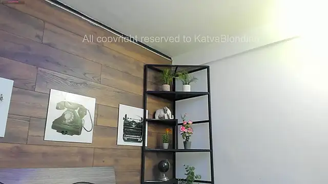 Snapshot of KatyaBlonding chatting on September 29, 3:39 pm KatyaBlonding online show from September 29, 3:39 pm