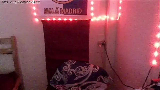 Snapshot of Davidhv2022 chatting on October 18, 2:41 pm Davidhv2022 online show from October 18, 2:41 pm