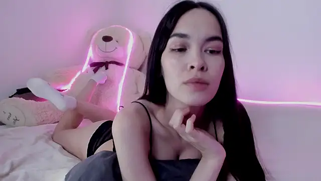 666kisses online show from February 6, 8:56 pm