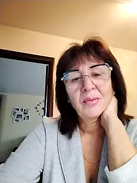 AlbinaXPretty online show from October 14, 7:31 am