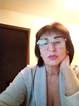 AlbinaXPretty online show from October 25, 7:25 pm