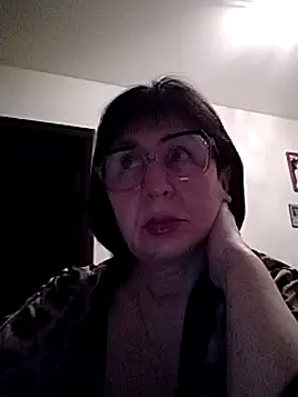 AlbinaXPretty online show from March 17, 8:30 pm