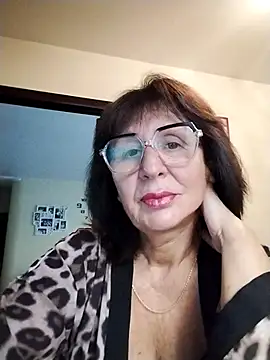 AlbinaXPretty online show from September 16, 7:31 am