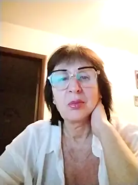 AlbinaXPretty online show from November 16, 8:24 pm