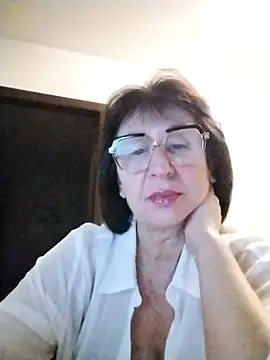 AlbinaXPretty online show from November 19, 8:42 pm