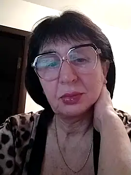 AlbinaXPretty online show from March 5, 9:04 pm