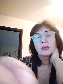 AlbinaXPretty online show from October 8, 6:15 am