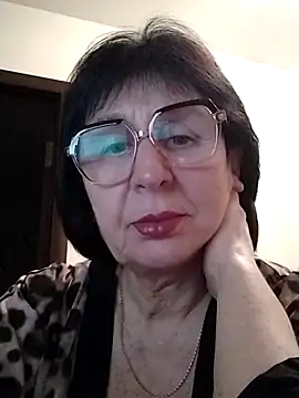 AlbinaXPretty online show from March 16, 4:56 pm